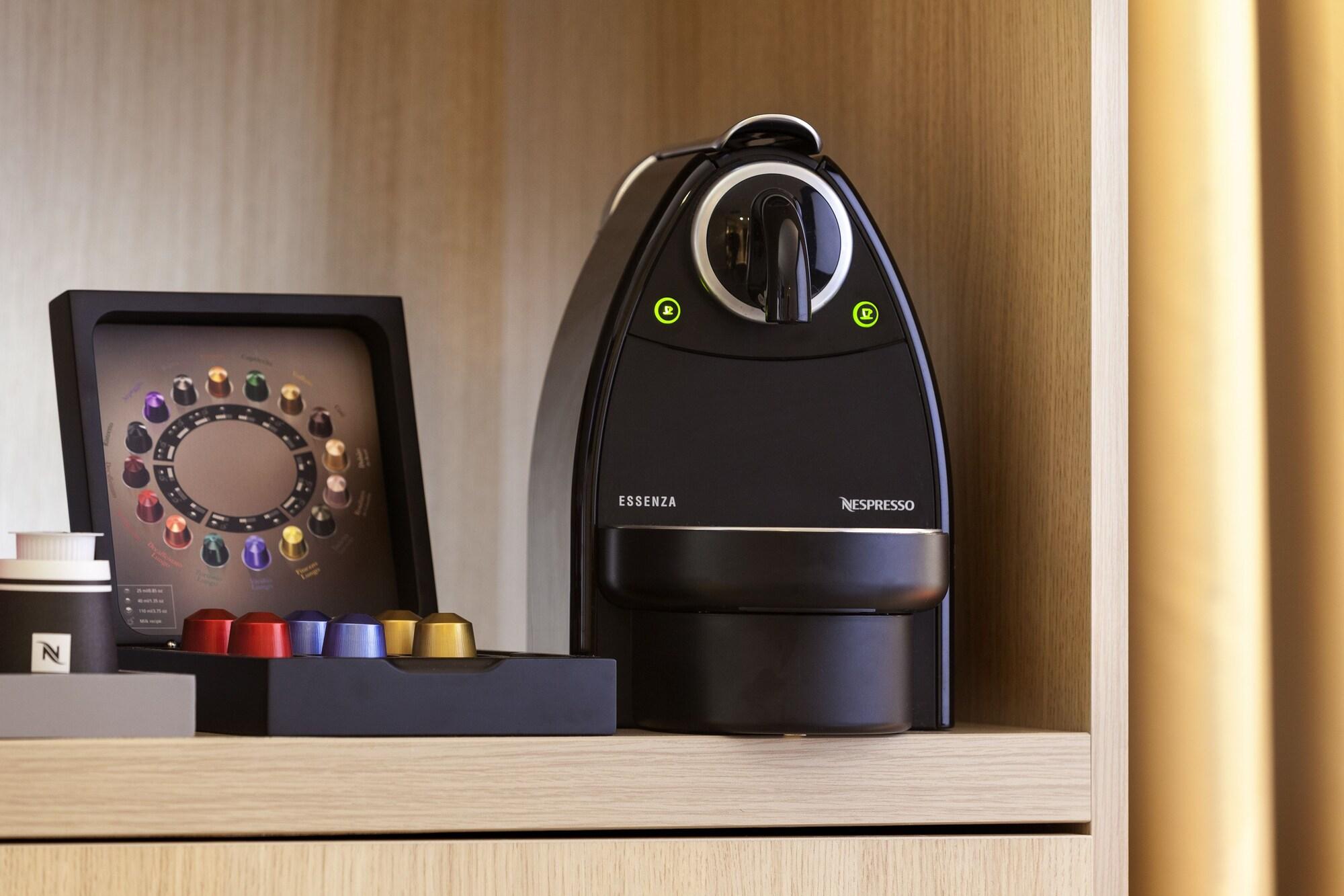 Novotel Airport Отель 4*