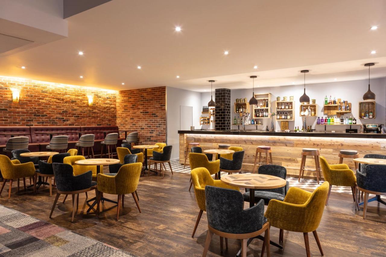 Novotel Airport Отель 4*